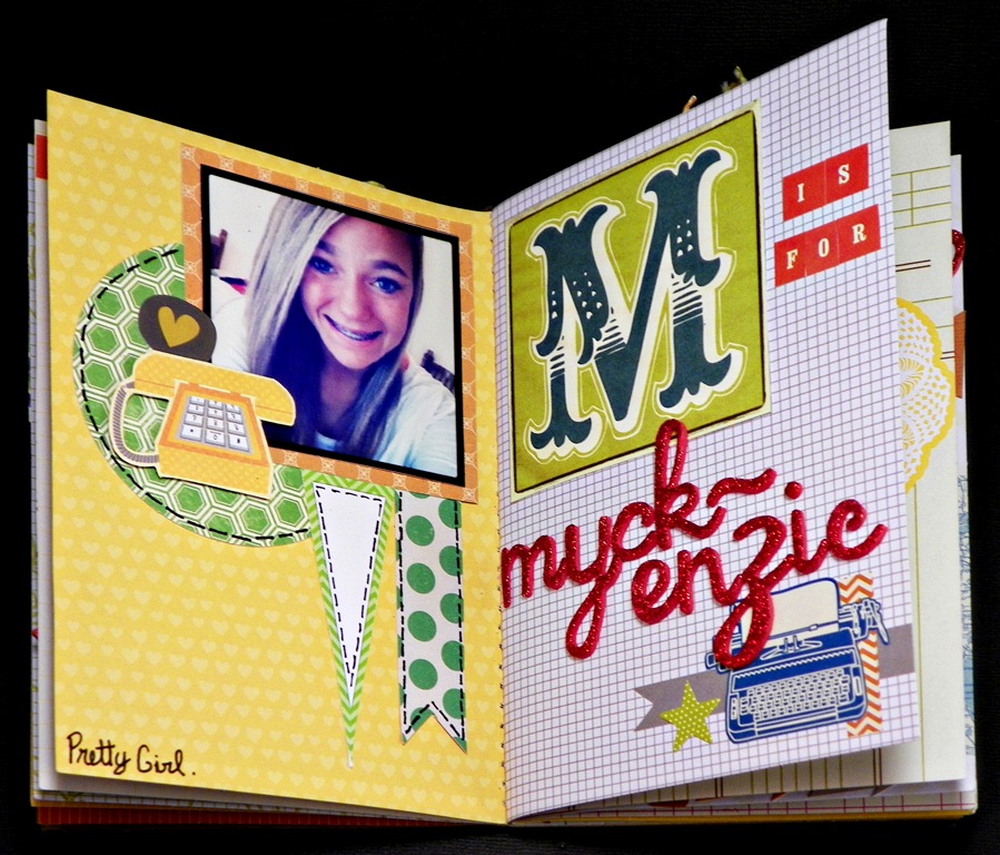 [MiniBook-810.jpg]
