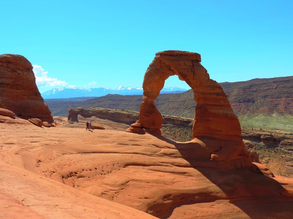 [delicate-arch-view-shot4.jpg]
