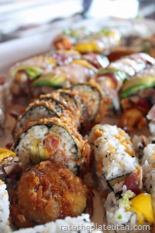 [Sushi%2520Groove%2520Tempura-Style%2520Roll%255B4%255D.jpg]