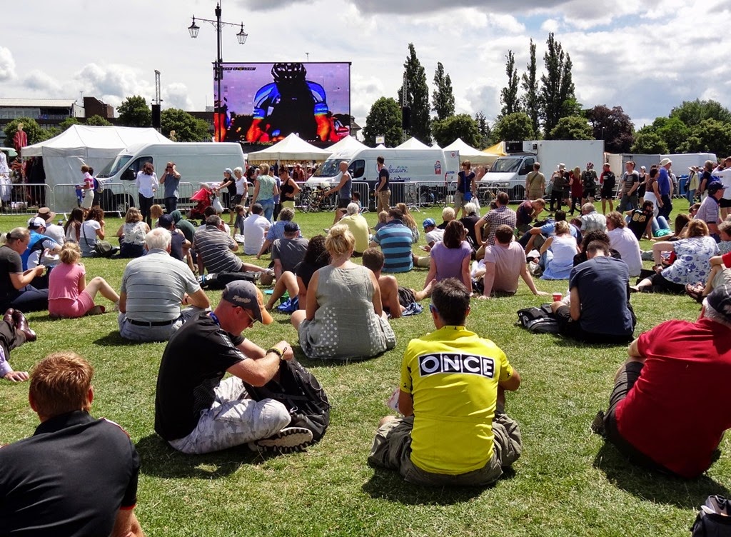 [DSC07373%2520%25281300x955%2529%255B6%255D.jpg]