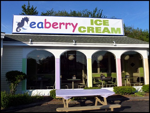 04b4 - After Dinner walk - Seaberry Ice Cream