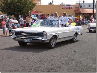 IMG_2600 1967 Ford Galaxie Convertible with St. Helens Festivals Royalty in the Rainier Days in the Park Parade on July 15, 2006