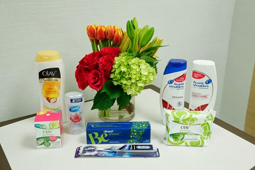 Tim Gunn and P&G North American Beauty Ambassador Marsha Chilko tour the health and beauty aisles of Walgreens in NYC with fashion bloggers as they talk about the benefits of featured P&G products.