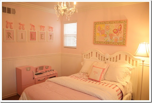 Little girl fashion headboard