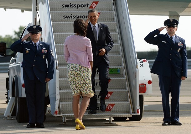 [saluting%2520mo%255B6%255D.jpg]