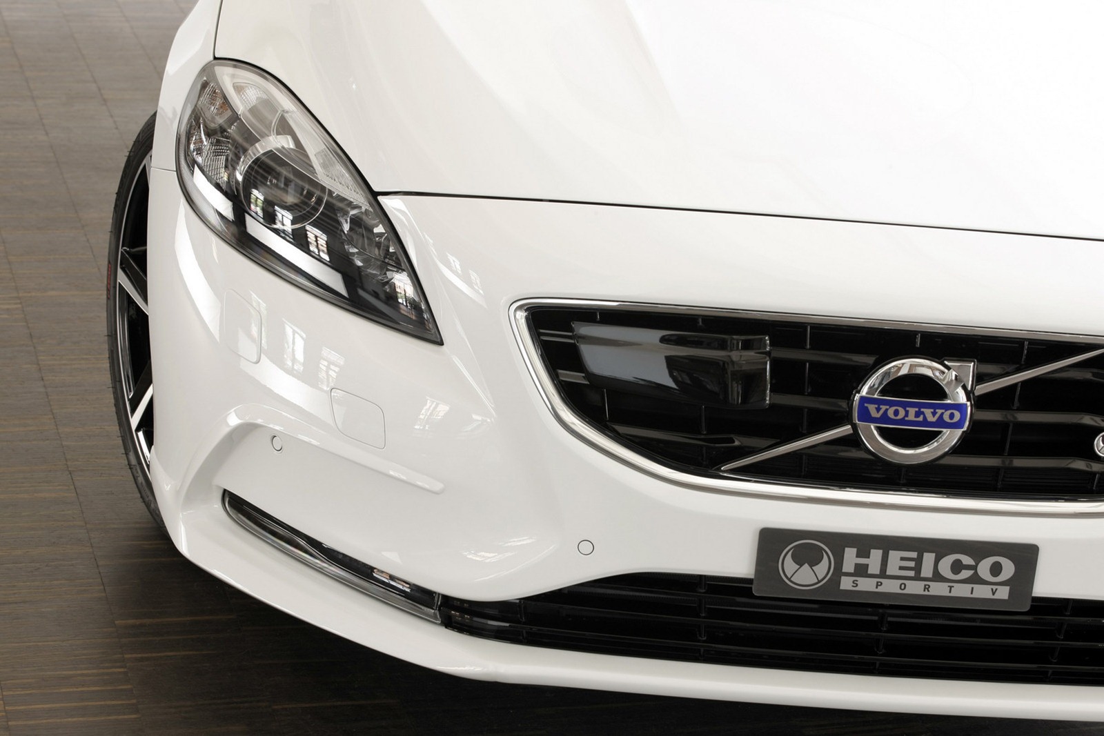[Heico-Sportiv-Volvo-V40-6%255B2%255D.jpg]