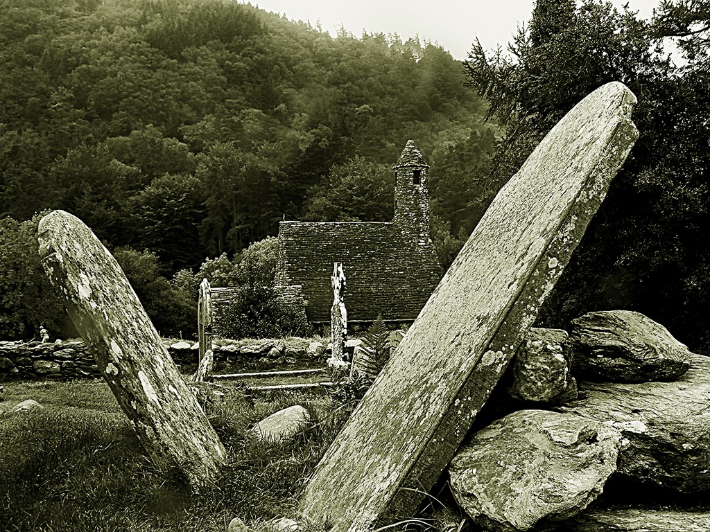 [Glendalough-ireland-black-white-gravestones%255B9%255D.jpg]