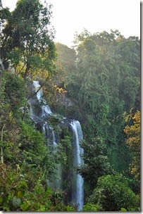 Laos Bolaven Plateau Tour Tad Gneuang waterfall 140208_0007