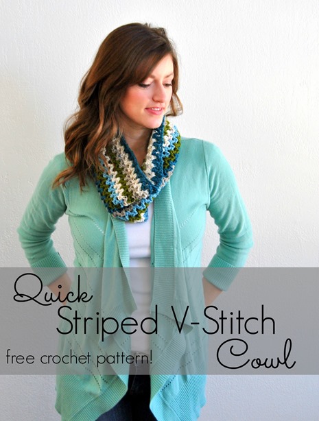 Free pattern (and photo step-by-step) to make this cute crochet cowl!