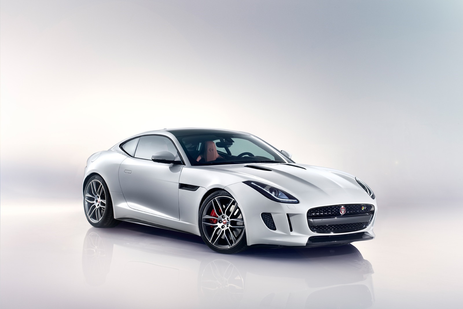 [New-Jaguar-F-Type-Coupe-32%255B2%255D.jpg]