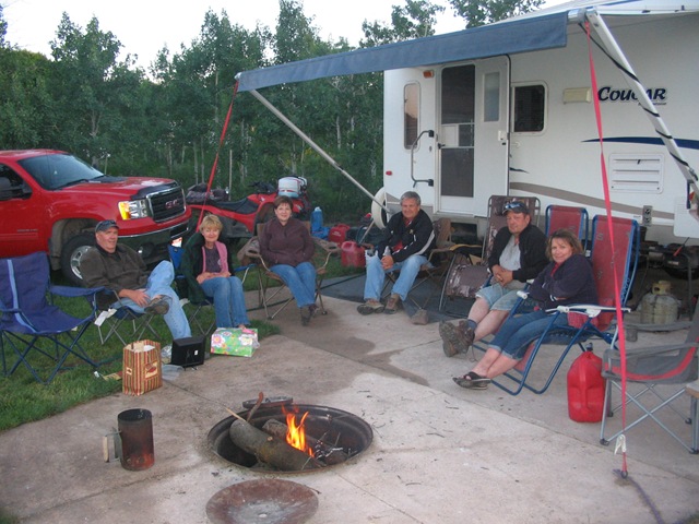 [Friends%2520at%2520the%2520farm%255B5%255D.jpg]