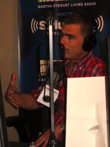 Chef Hugh Acheson hosting 