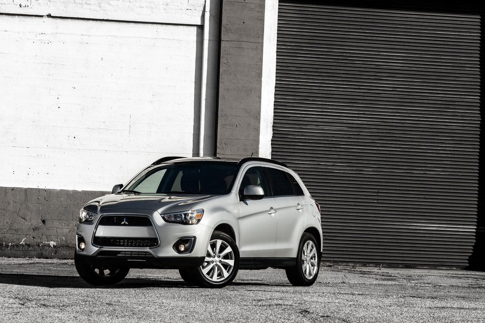 [2013-Mitsubishi-Outlander-Sport-3%255B2%255D.jpg]