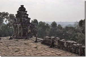 Cambodia Angkor Phnom Bakheng 131227_0020