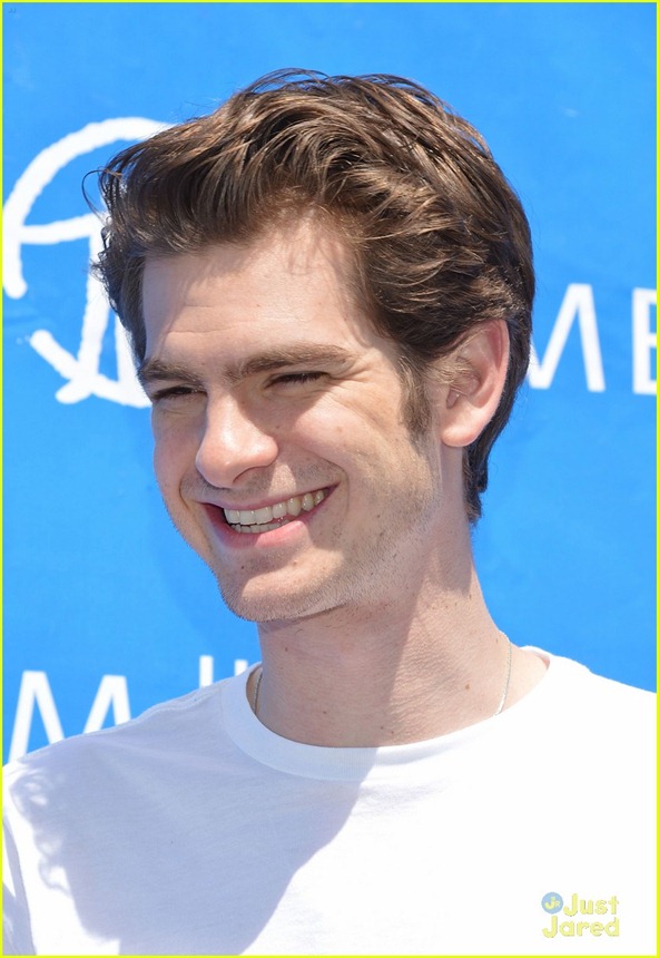 [andrew-garfield-spider-delivery-03%255B3%255D.jpg]
