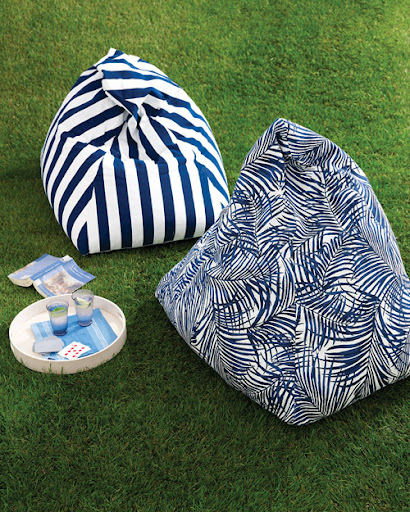 Get cozy in the backyard with this DIY striped beanbag chair.
(marthastewart.com/269842/beanbag-makeover) Get cozy in the backyard with this DIY striped beanbag chair.
(marthastewart.com/269842/beanbag-makeover)