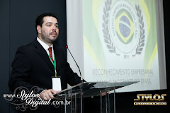 013 Fotos do evento Prêmio Empresa Brasileira do Ano 2011. Foto numero 013 de Stylos Digital Foto e Video, de Sao Caetano do Sul, SP. A Stylos Digital faz fotos de casamento, fotos de aniversarios, fotos de 15 anos, albuns diagramados (albuns de fotos), fotos de casal (ensaios de casal ou e-session), ensaios de 15 anos, fotos de eventos corporativos e fotos de eventos institucionais. Faz tambem videos de casamento e videos de sessao fotografica (videos de making-of). Foto e video em Sao Caetano do Sul, Sao Paulo, Santo Andre, Sao Bernardo do Campo, Diadema, Guarulhos, Taboao da Serra e Alphaville, SP.