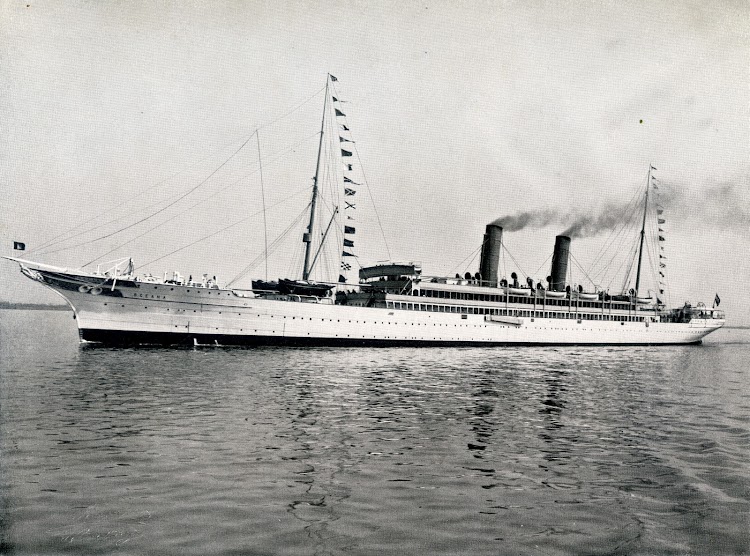 3-SS OCEANA. Foto del libro HAMBURG-AMERIKA LINIE. NORDLAND-FAHRTEN.jpg