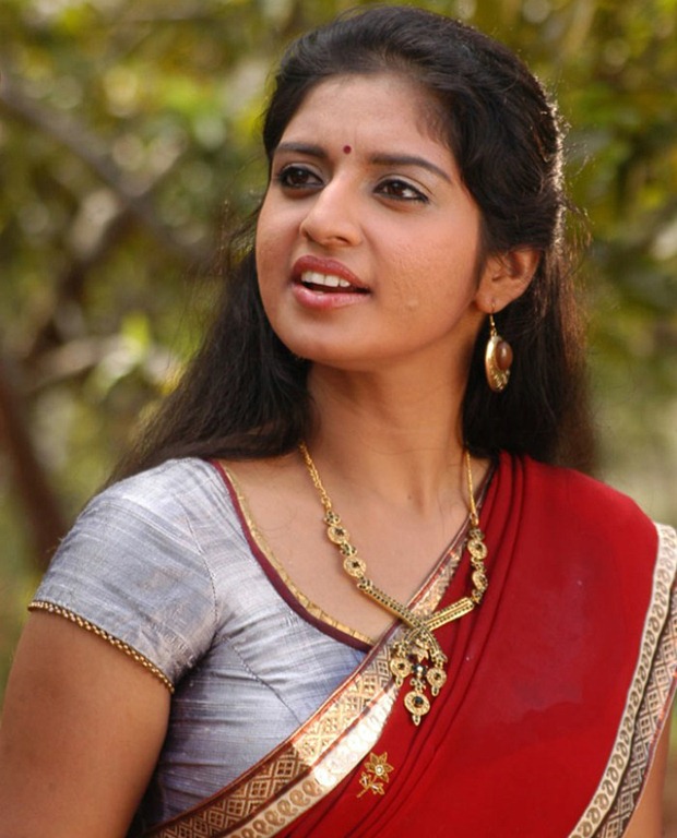 [tamil_actress_athmiya_new%2520hot%2520in%2520saree%255B3%255D.jpg]