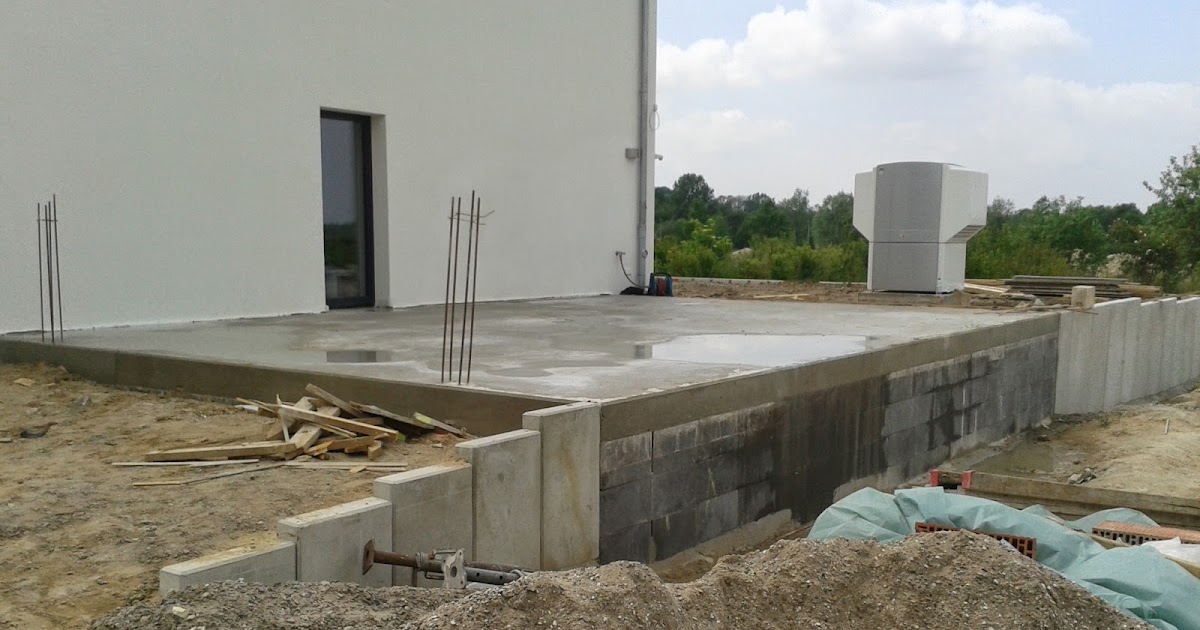 Unser Bautagebuch: Bodenplatte für Garage fertig