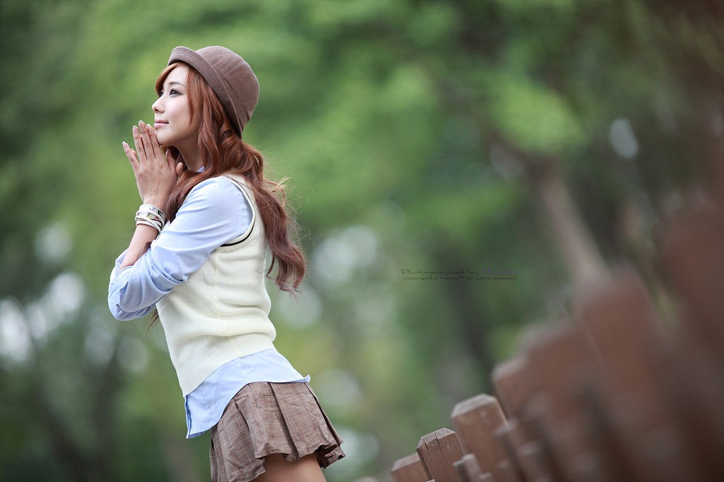[Kim-Ha-Yul-Outdoor-School-Girl-05%255B2%255D.jpg]