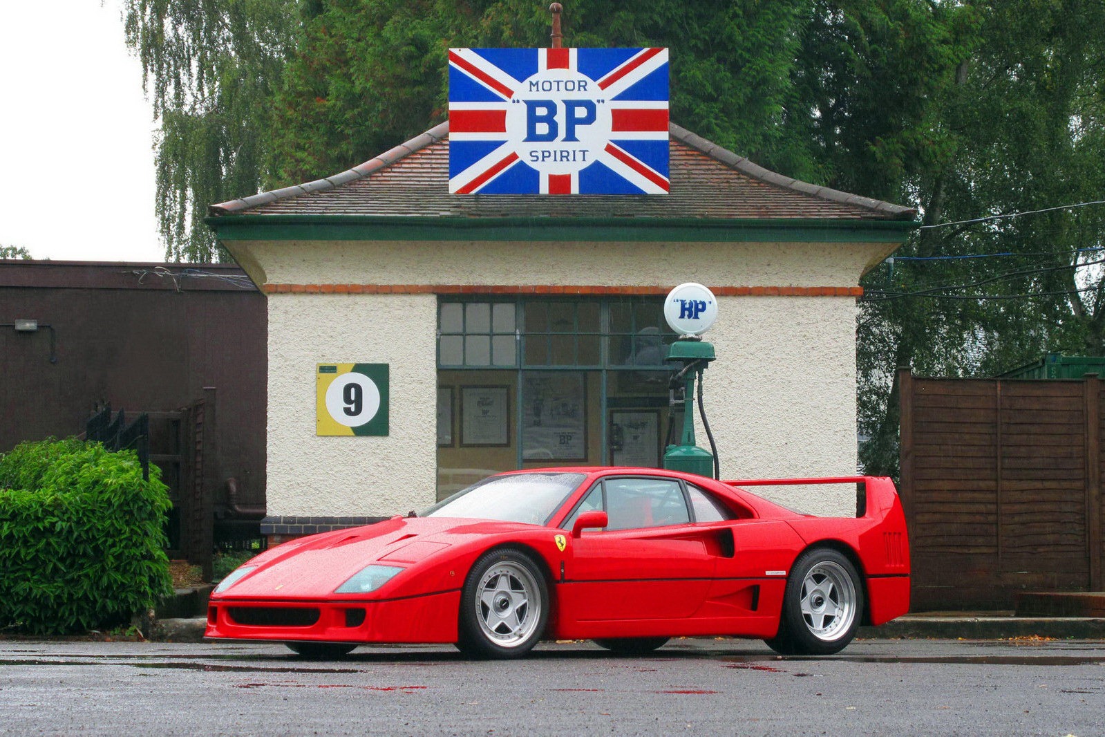 [Ferrari-F40-12%255B2%255D.jpg]