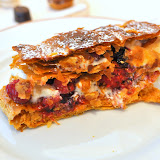 Mille-feuilles aux fruits rouges, crème menthe et mélisse