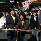 Maria Asunción Prieto, Diputada Provincial corta la cinta inaugural.