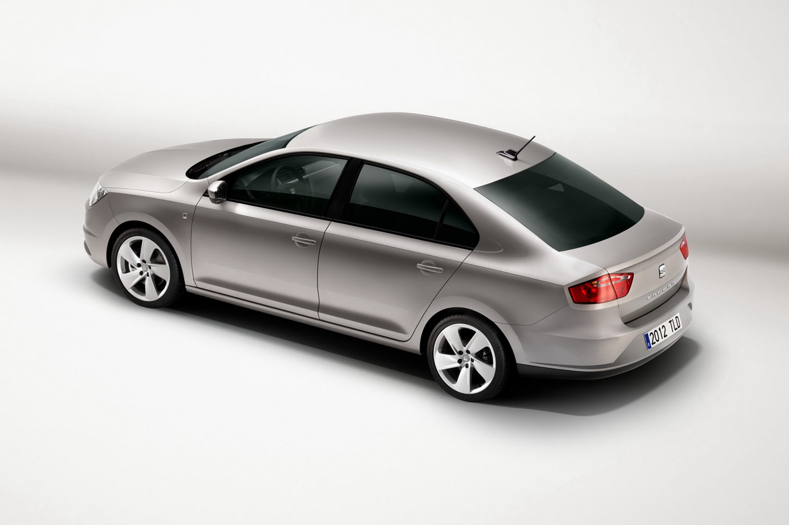 [2013-Seat-Toledo-6%255B2%255D.jpg]