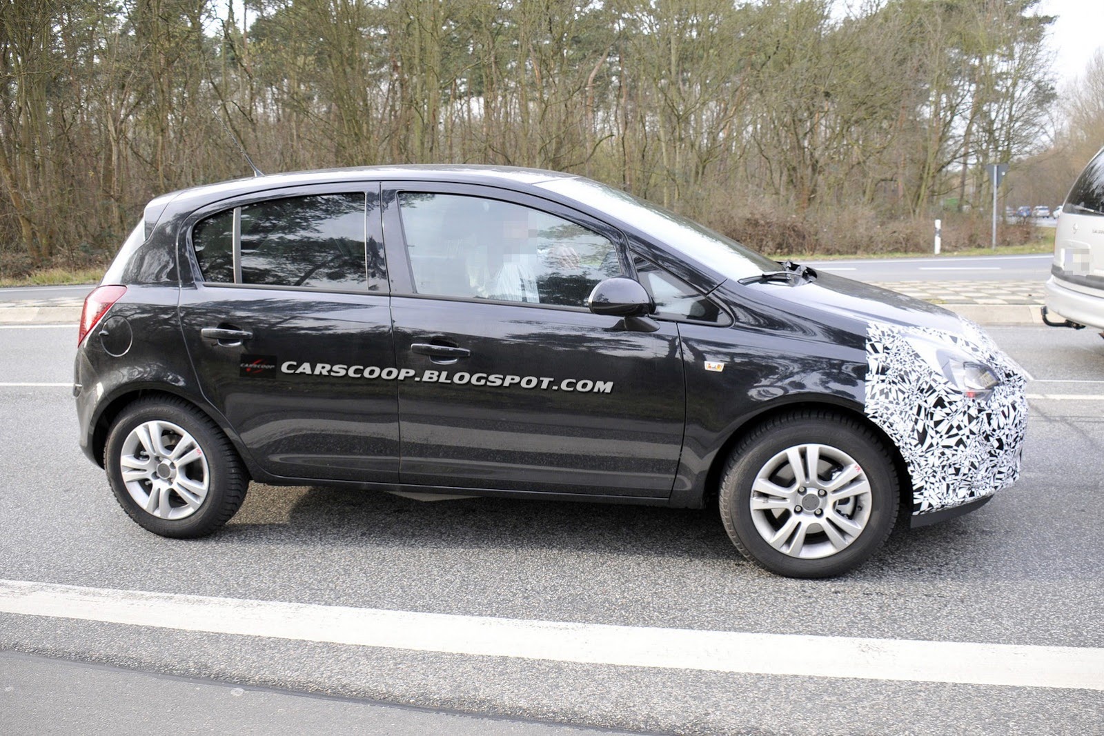 2014-Opel-Corsa-7%25255B3%25255D.jpg