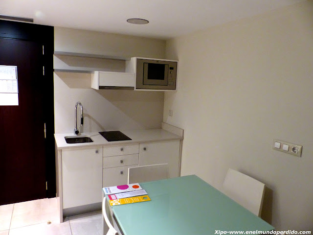 cocina-habitacion-hotel-agora.JPG