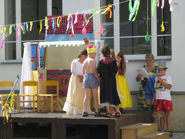 zahradni_slavnost_11_12 (18).JPG