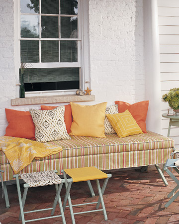 I love the way the bright colors complement this casual furniture.
(marthastewart.com) I love the way the bright colors complement this casual furniture.
(marthastewart.com)
