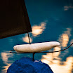 Velero de piedra y metal