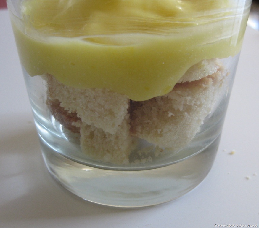 [layer%2520curd%2520over%2520pound%2520cake%255B7%255D.jpg]