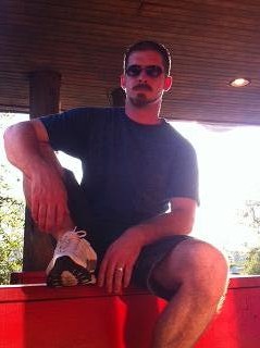 [Adam%2520at%2520Joe%2527s%2520Crab%2520Shack%255B2%255D.jpg]