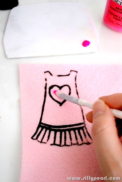 [FeltPaperDolls17a%255B4%255D.jpg]