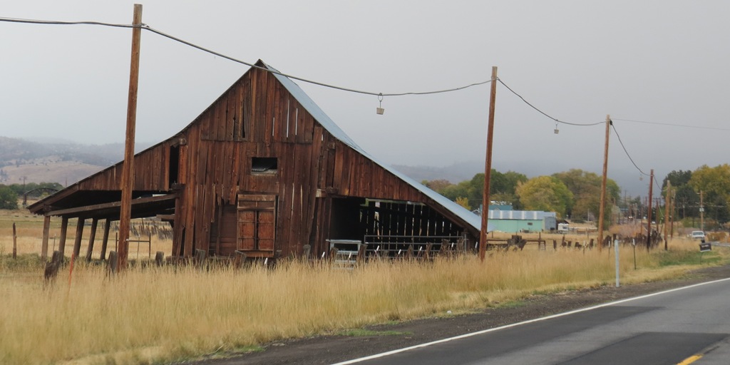 [Barn-and-Road-Crystal-Harling12.jpg]