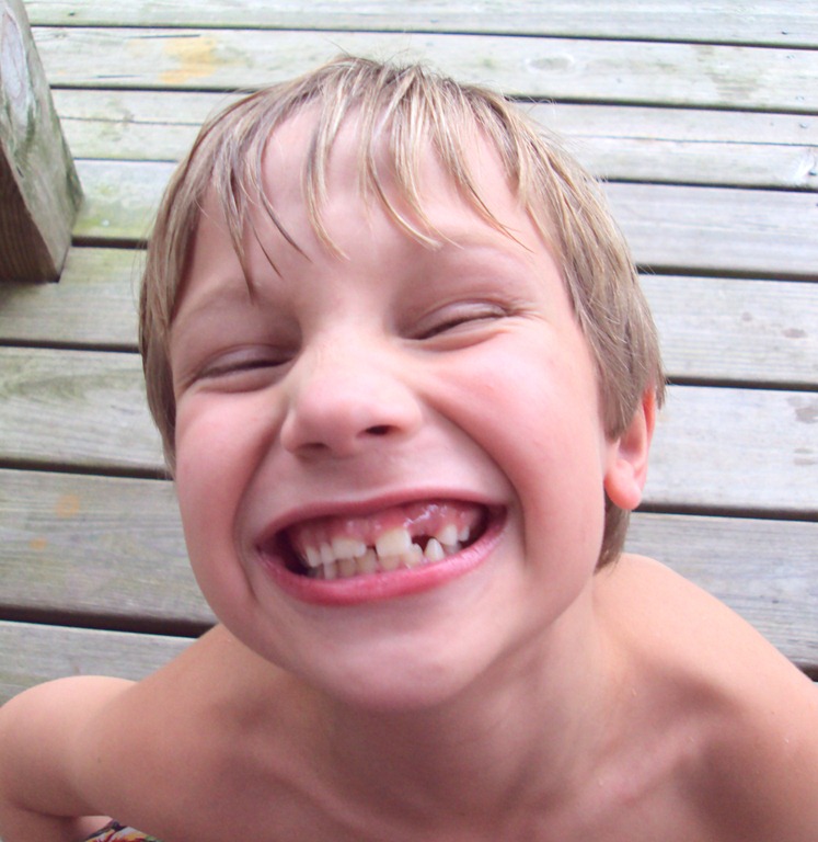 [tad%2520goofy%2520grin%255B4%255D.jpg]