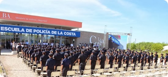 El acto se realizó en la Escuela de Policía de La Costa