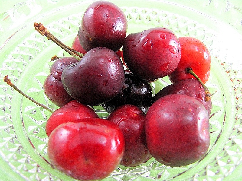 [fresh-cherries5.jpg]