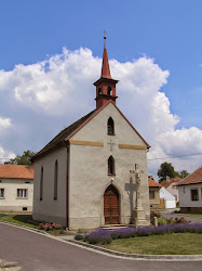 Pálovice- kaple sv. jana Nepomuckého
První zmínky o obci se datují k roku 1349. Obec má 161 obyvatel, rozloha obce 589 ha.