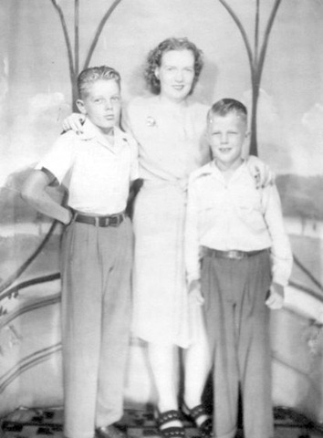 Ruby Lapriel Riggs Smith, and her two boys, Grant & Clayn
