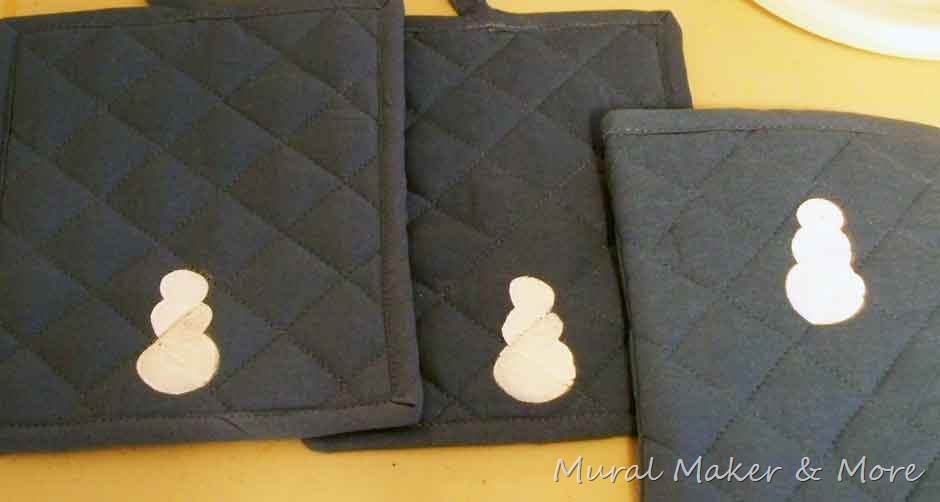 [painted-oven-mitt-4%255B7%255D.jpg]