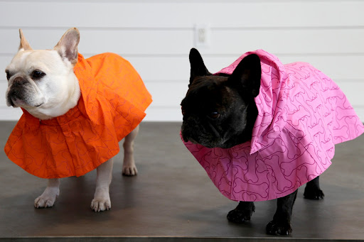 The hoods are also removable, in case they get in the way!