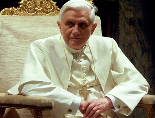 Pope_Benedictus_XVI_january_20_2006e_view