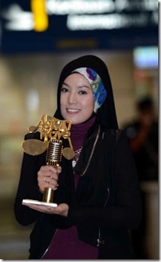 Shila Amzah Jatuh Sakit Di China