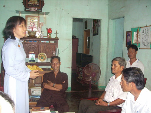 UVXHTWThamViengTamHoai 006.jpg