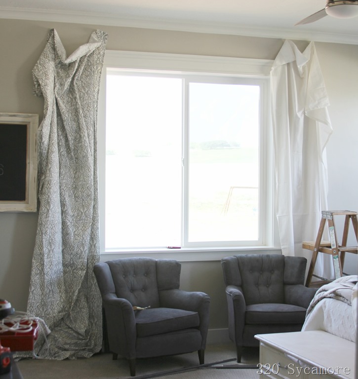 [white%2520or%2520patterned%2520curtains%255B3%255D.jpg]