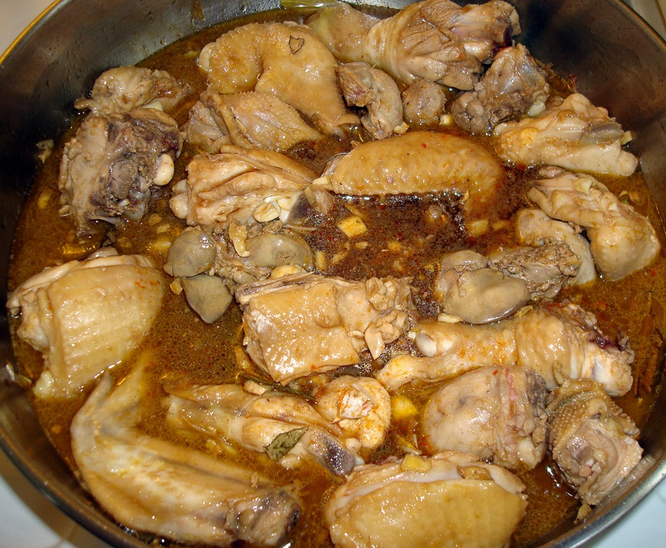 [Adobong%2520Manok%2520sa%2520Paminta%25204%255B3%255D.jpg]
